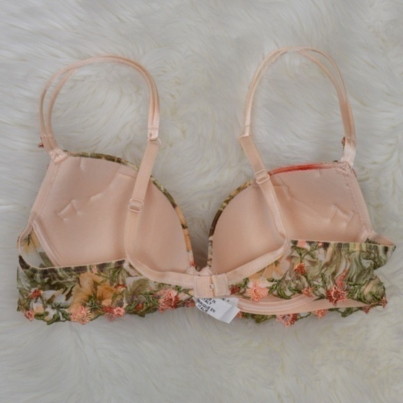 34C Lise Charmel Lace Tropical Floral Appliqué Underwire Bra - Picture 3 of 9